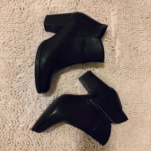 EUC THURSDAY Ankle Booties, women’s size 8